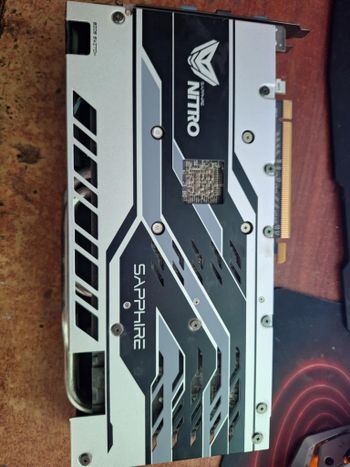 NITRO+ RX 570 4G