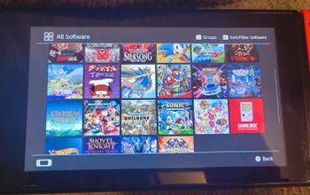 Atristas Nintendo Switch, Green & Red, 32GB su micro SD 200 GB