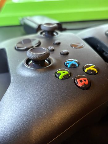 Get 2x Xbox Series pultai