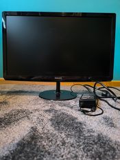 Redeem Philips 247e6q monitorius 
