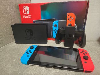 Nintendo Switch Red & Blue 32GB