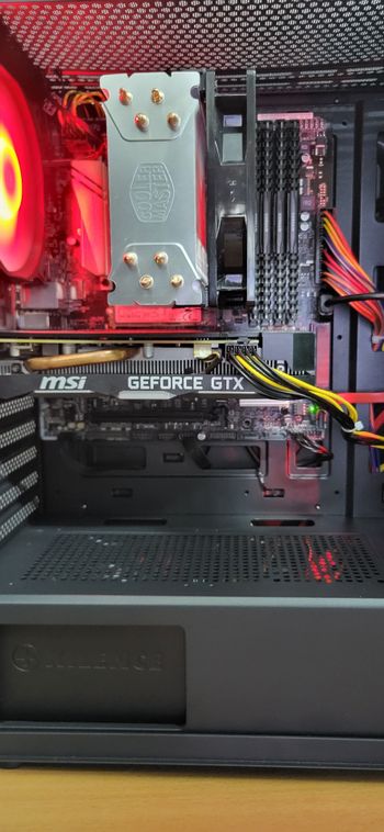 Redeem Galingas/išvaizdus žaidimų kompiuteris 