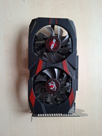 Asus GeForce GTX 1050 Ti 4 GB 1379-1506 Mhz PCIe x16 GPU