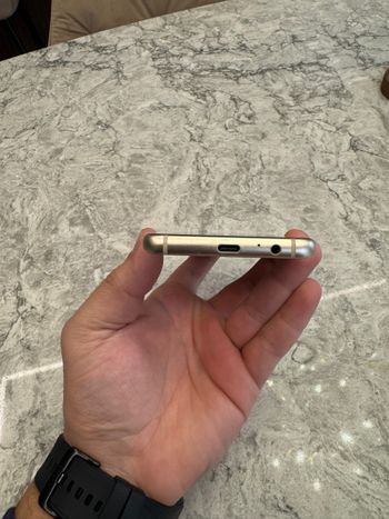Samsung Galaxy A8 32GB Gold (2018) for sale
