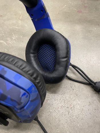 Buy Trust GXT 488 Forze-G ps4 ausines. 