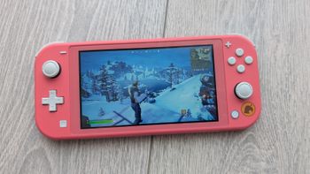 Nintendo Switch Lite, Animal Crossing Edition, 40GB + 16 žaidimų