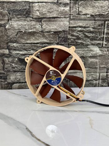 Noctua P14 FLX 140 mm Brown Single PC Case Fan