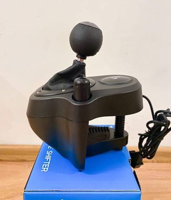 Get Logitech G923 Trueforce + shifter