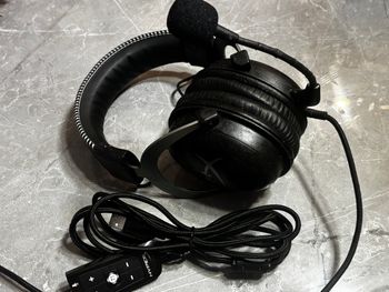 HyperX Cloud 2 + Sound Card Gaming Headphones