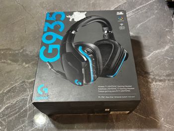 Logitech G935 Wireless RGB Gaming Headphones