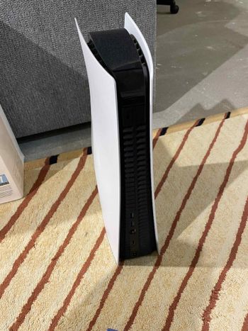 PlayStation 5, Black & White, 825GB