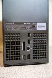 Redeem Xbox Series X 1TB + 2 Red Dead Redemption žaidimai (diskai, dėžės)