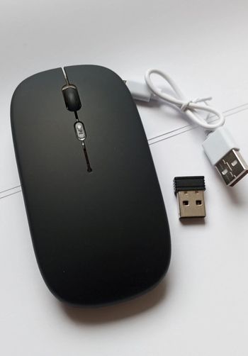 Buy Belaidė pelytė pakraunama šviečianti juoda wireless mouse Pelė