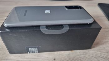 Samsung Galaxy S20 Cosmic Grey