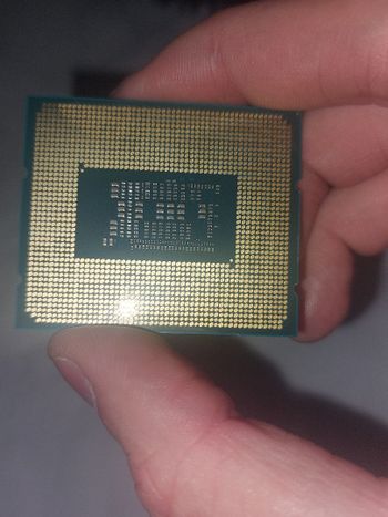 Get Intel Core i3-12100F + aušintuvas