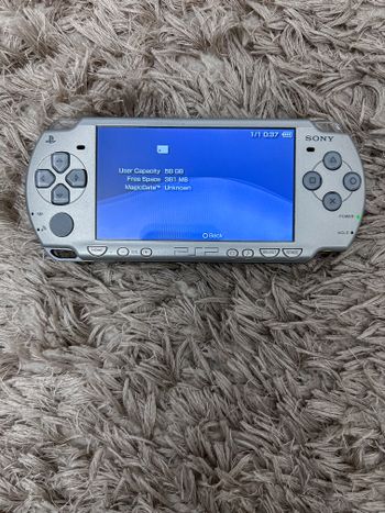 Redeem PSP 2000, Silver, 16GB
