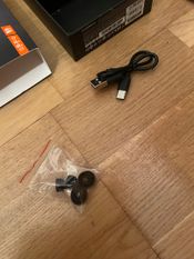 Redeem JBL Tour pro 2 black ausines