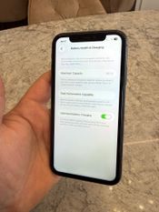 Apple iPhone 11 64GB Black