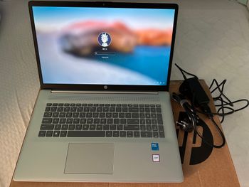  HP 17-CN4033CL Intel Core 5 120U 17colių