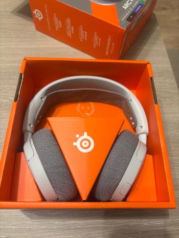 Laidinės ausinės Steelseries Arctic Nova 1 for sale
