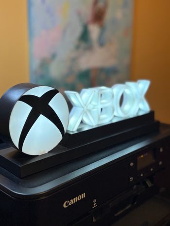 Xbox šviečiantis stendas / dekoracija