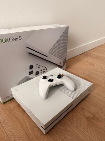 Xbox One S