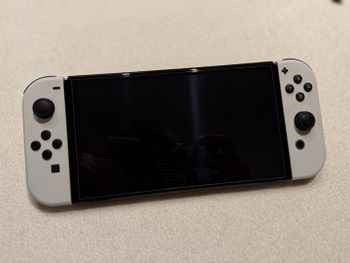 Like new! Nintendo Switch OLED 64GB White Baltas + dėklas for sale