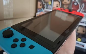 Nintendo Switch V2, 32GB, Neon