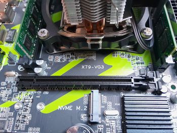 Kompiuteris - Xeon(6-core)/Radeon RX570/16GB DDR3