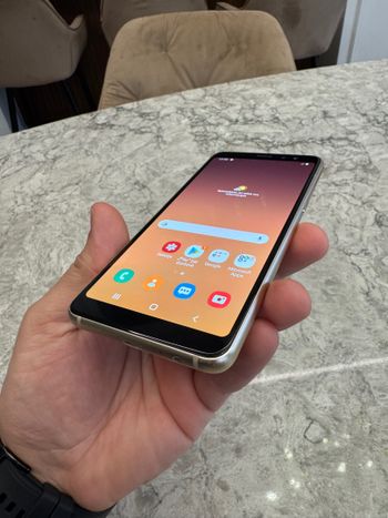 Samsung Galaxy A8 32GB Gold (2018)