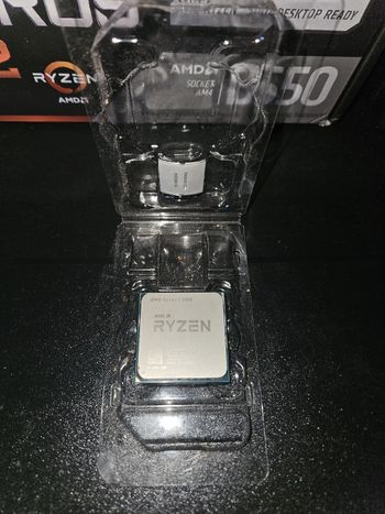 AMD Ryzen 5 5600X 3.7-4.6 GHz AM4 6-Core CPU