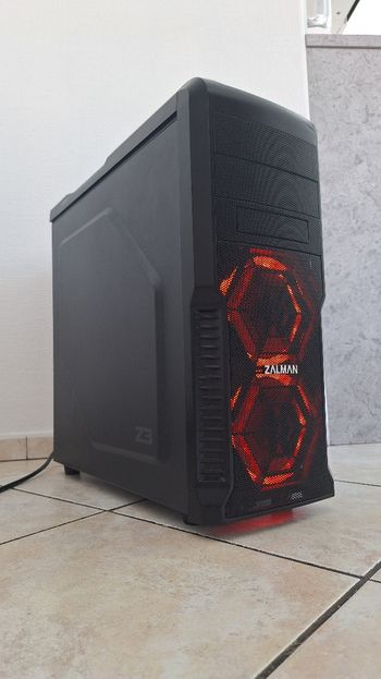 gaming pc(i5 7400/16gb ram/ rx vega 64/240gb/1tb)