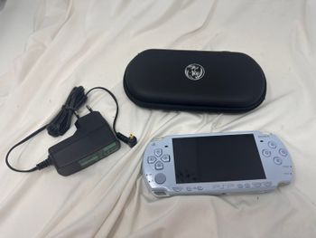 Sony PSP 2000 128GB Light Blue retos šviesiai mėlynos spalvos 