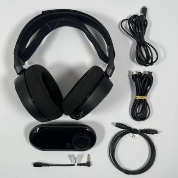 Pirkti SteelSeries Arctis Pro + GameDAC Wired Gaming Headset