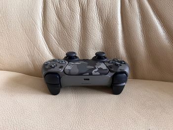 Sony Playstation 4 & 5 Dualsense Dualshock gamepad PS5