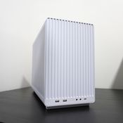 Ryzen 7 8700F B650M WIFI 32GB DDR5 1TB NVMe SSD RTX 5060 Ti 16GB