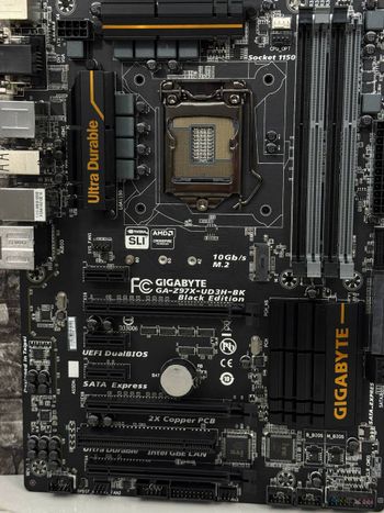 Gigabyte GA-Z97X-UD3H-BK Intel Z97 ATX DDR3 LGA1150 3 x PCI-E x16 Slots Motherboard for sale