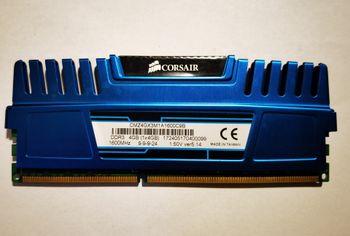 Corsair Vengeance- 4 GB DDR3-1600 PC RAM