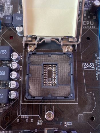 Asus P8H67-M LE Intel H67 Micro ATX DDR3 LGA1155 1 x PCI-E x16 Slots Motherboard