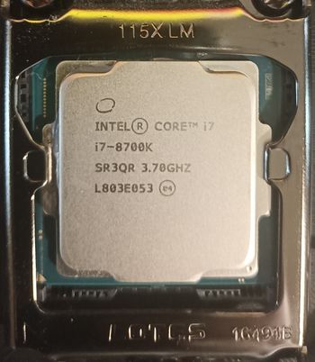 Intel Core i7-8700K + MSI Z370 Gaming M5 + Cooler Master Hyper 212 LED Turbo
