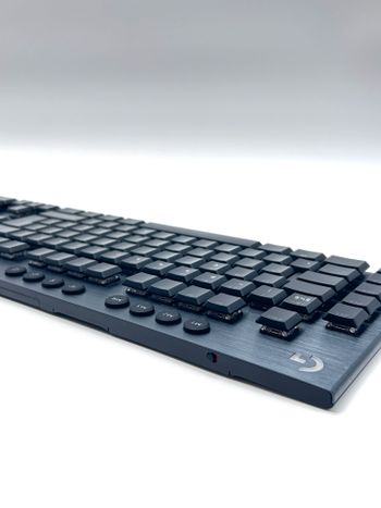 Logitech G915 Wireless (Tactile) RGB Mechaninė Gaming Klaviatūra