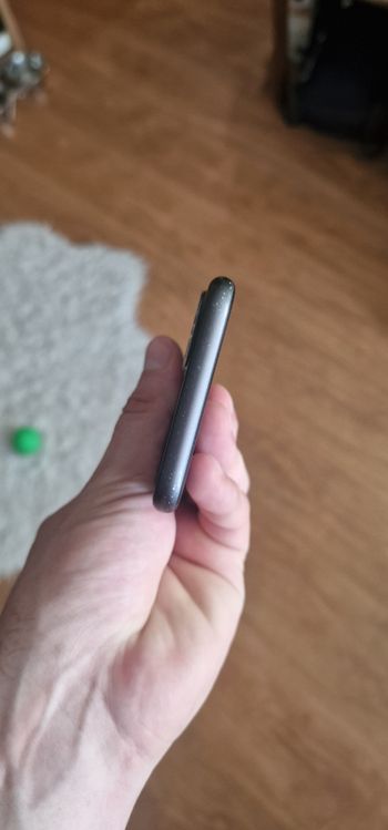 Get Apple iPhone 11 256GB Black