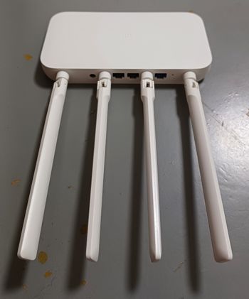Xiaomi Mi Router 4C maršrutizatorius