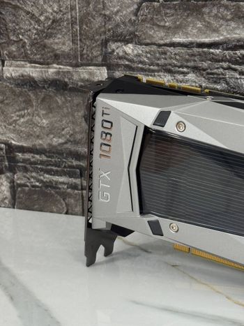 Palit GeForce GTX 1080 Ti 11 GB 1480-1582 Mhz PCIe x16 GPU
