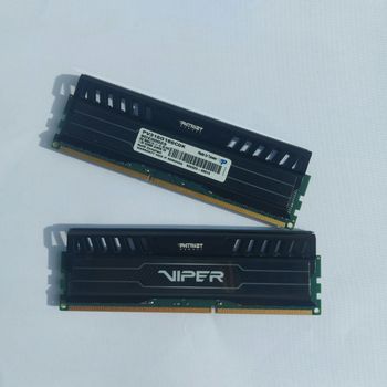 Patriot 16 GB (2 x 8 GB) DDR3-1866 Black / Silver PC RAM