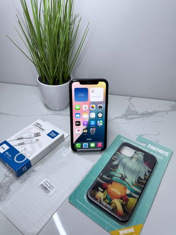 Apple iPhone 11 128GB Black