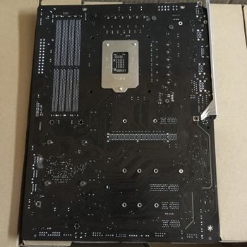 Buy Gigabyte Z490 GAMING X Intel Z490 ATX DDR4 LGA1200 2 x PCI-E x16 Slots Motherboard