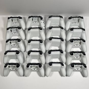 Redeem 20x Microsoft Xbox Wireless Controllers for Xbox One/Series X/S/PC - FOR PARTS