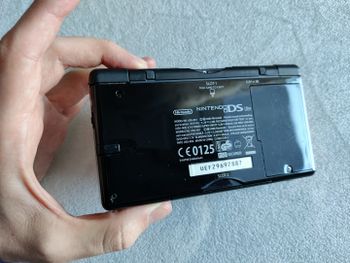 Nintendo DS Lite rojo dragón 