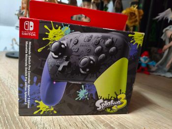 Nintendo Pro Controller (SPLATOON 3 EDITION)